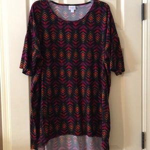 Women’s short sleeve knit tunic